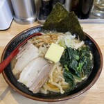 麺や 笑味寿 - 料理写真:味噌ラーメン
トッピングバター