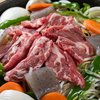 《全国ラム肉愛好家必見》新鮮な生ラム肉の多彩な部位を味わえる