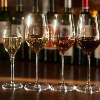 More than 5 types of bubbles! ! Enjoy over 20 types of wine by the glass!