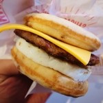 マクドナルド - ソーセージ＆エッグチーズグリドル