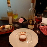 Wine Bar base - 紅茶のクリームブリュレ：600円+キャラメルフォンダン：600円
