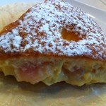 パリアッシュ - 爽やかジューシーな白桃のガレットトロペジェンヌ230円