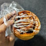 食ぱんの店 春夏＋秋冬 - レーズンやナッツたっぷり