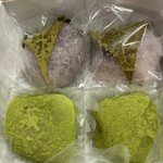 御菓子司 福来雀 あずき宿 - 桜餅と鶯餅