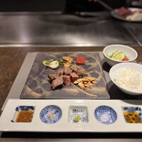 大阪鉄板焼き 神戸牛 TATARA - 