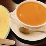 森のらくだ - ミルクティーはいつも美味しいです。