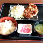 道ナカ食堂 - ヤンニョムチキン定食