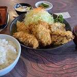 Tonkatsu Warashikko - カキフライ定食は５個でボリュームです！（2024.02）