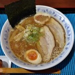 らぁ麺 五郎八 - とんこつ醤油らぁ麺（750円）