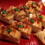 いしもん 本店 - 穴子の押し寿司