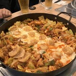 チーズタッカルビ専門店 ホンチュンチョン - 