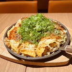 Hiroshima Okonomiyaki Teppanyaki Kurahashi - 倉橋スペシャル