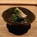 日本料理FUJI - 菠薐草の胡麻和え:富士山麓で収穫した菠薐草｡根元の甘さは段違い｡