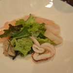 ステーキ＆シーフード ボストン - 広島牡蠣を添えた　海の幸のサラダ仕立て