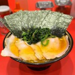 横浜家系総本山 吉村家直系店 ラーメン内田家 - 