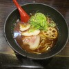中華そば 糸 - 濃厚魚介ラーメン