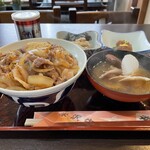 大河原 - 『牛丼(お汁･小鉢付)』