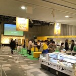 ミンタル  - 北海道地チーズ博 内観 入り口から