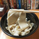 関西風手打うどん いらっしゃい - 一番太い部分はつけ汁の器に入らないし(^_^;
