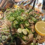 ひろしま丸かじり 中ちゃん - 牡蠣の蒸し焼き