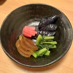 SOBA TEMPURA GONPACHI - ８：お新香盛り合わせ