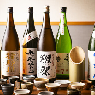 全国47種の日本酒を楽しむ◆お気に入りの信楽焼おちょこで堪能