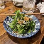 居酒屋 ちょーちょ - 仙台春菊と焼き海苔のサラダ