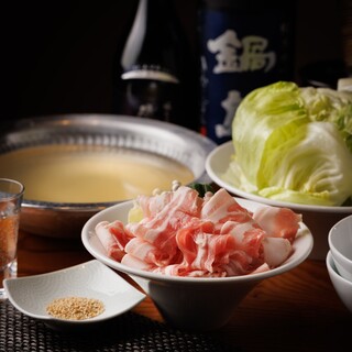 厳選食材を使用した、人気の定番料理はもちろんおすすめもあり