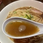 麺処 遊 - スープ
