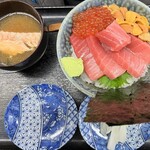 海鮮丼専門店 木津 魚市食堂 - 