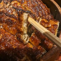 炭焼 うな富士 有楽町店 - うなぎの厚さ