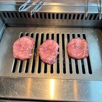 焼肉うしごろ 新宿三丁目店 - 