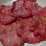 上野手 焼肉店 - 