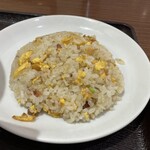 華林 - 半チャーハン　半分だが結構ある