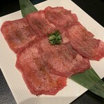 老舗精肉店直送 千種焼肉 飛騨牛の奴隷 - 