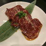 老舗精肉店直送 千種焼肉 飛騨牛の奴隷 - 