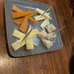 呑食ウイスケ - 厳選チーズ4種盛り980円