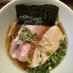 麺庵 小島流 - 鶏清湯ら〜めん(醤油) 1080円