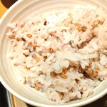 やよい軒 - もち麦〜追加料金！