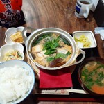 ナカガワ☆スエ食堂 - どじょう鍋定食1400円