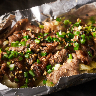 《クセになる食感》牛肉の旨味が凝縮された希少部位”コウネ”