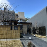 賛否両論 名古屋 - ランチは2部制　11:30からと13:30から
