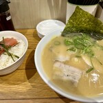 濃厚鶏塩白湯ラーメン ほったて小屋 - 