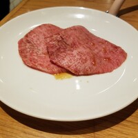 ビーフキッチン 渋谷店 - 熊本県の黒華牛の友三角