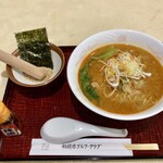 相模原ゴルフクラブ - 担々麺1400円