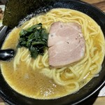 誠屋 - 太麺(大盛)