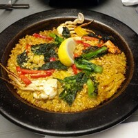 Jose Luis - 本日のパエリア（渡り蟹と菜の花のパエリア）