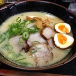 Denden Ramen - 伝伝ラーメン（650円）