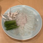 たか野 - フグ刺し美味しすぎる