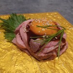 炭火焼き 牛タン酒場 いけたん - 牛タンユッケ